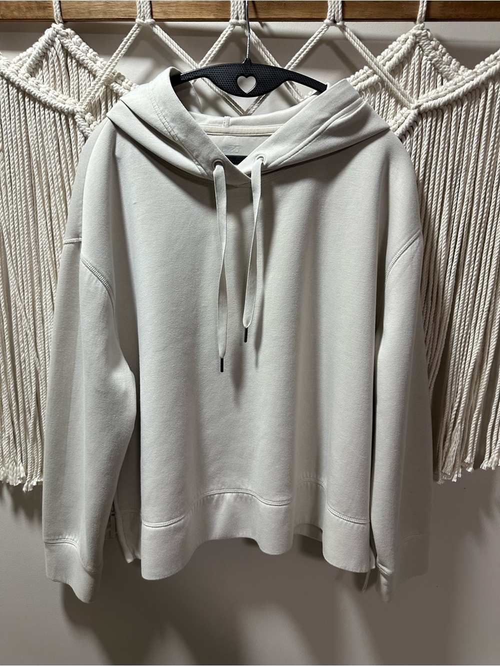 Avia Off-White/Cream Pullover Hoodie with Drawstring